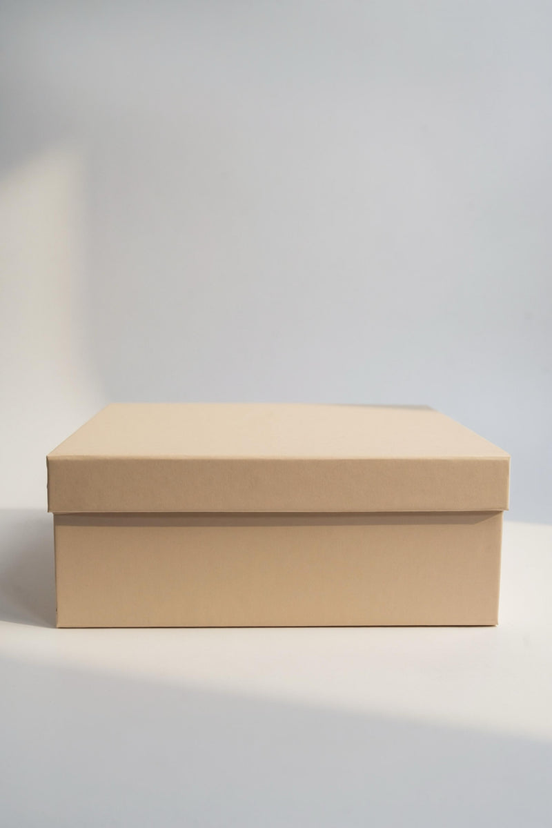 Off-White Lid Collapsible Box