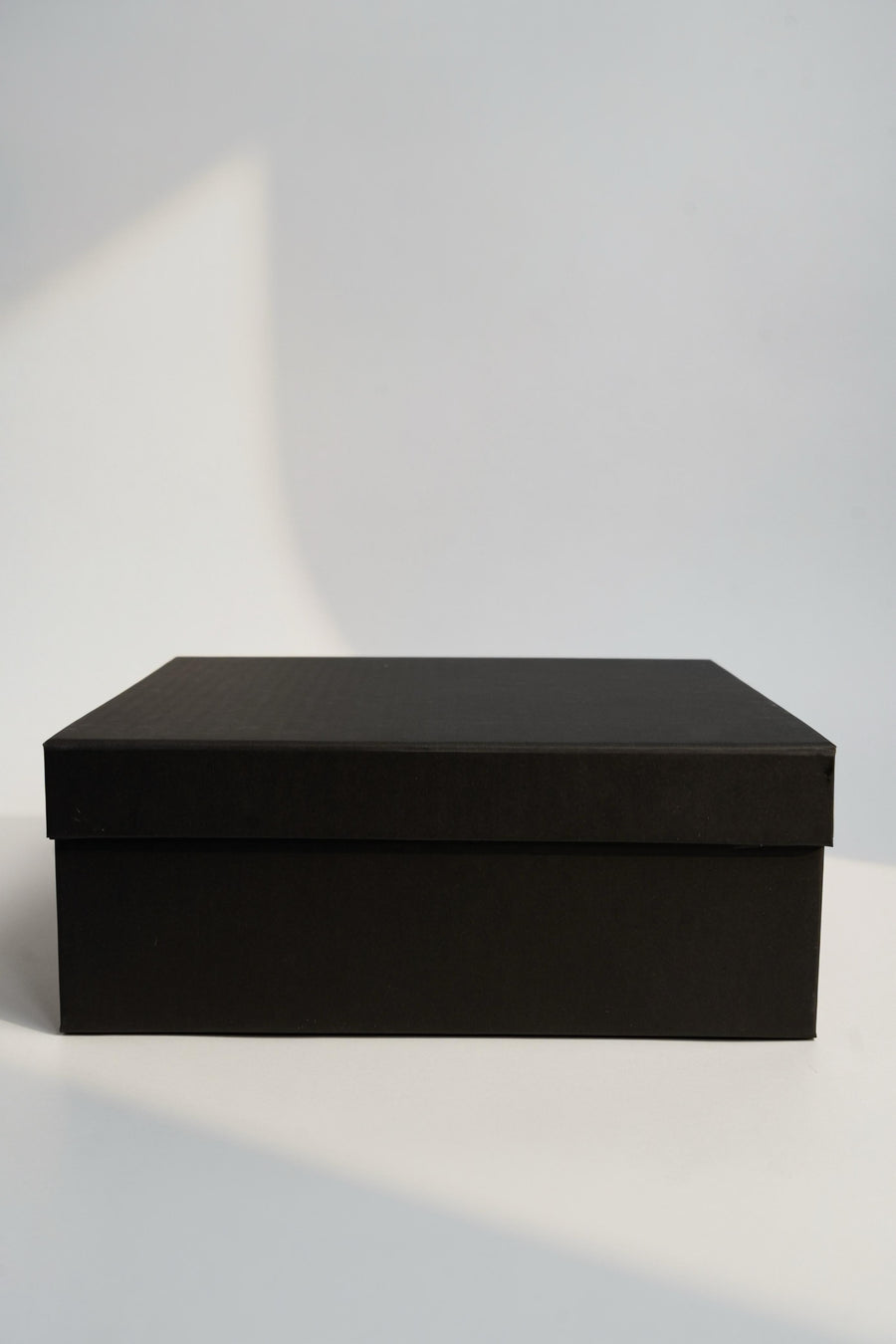 Black Lid Collapsible Box